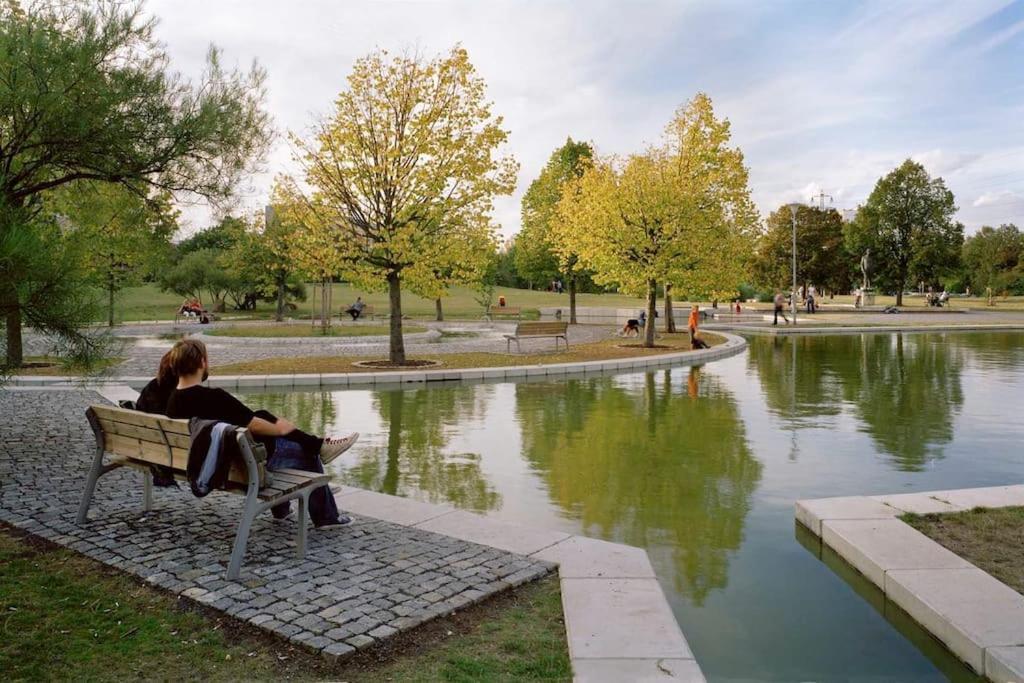 Cozy Friendly Place With Free Parking ปราก ภายนอก รูปภาพ